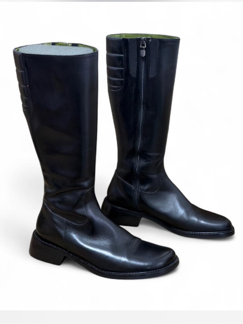Donald J. Pliner Sleek Black Leather Knee-High Italian Boots Size 8.5M